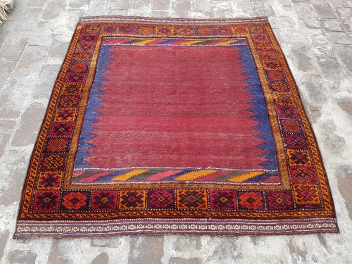 133x126 afghan vintage rug - 133x126,